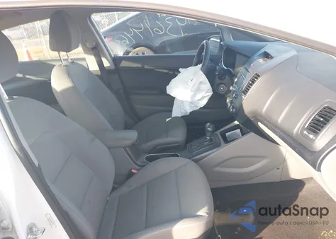 2016 Kia Forte Lx из США, поврежденный, VIN KNAFX4A63G5527251